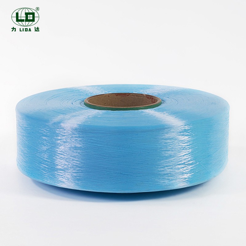 Mik a Semi Dull Polyester Dope Dyed Filament Fonal jellemzői?